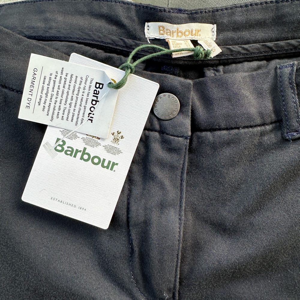 New! Barbour Essential Chino Short - Picture 3 of 5